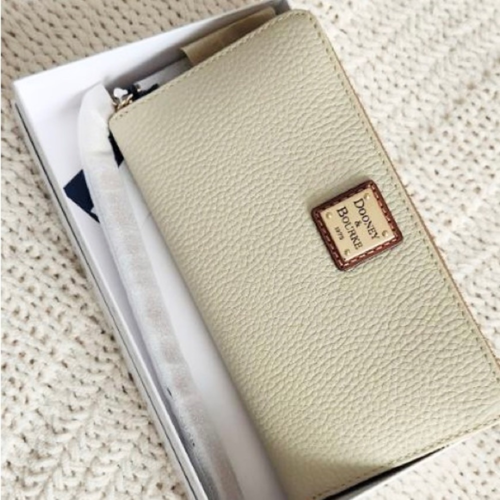 Dooney and Bourke Wallet
